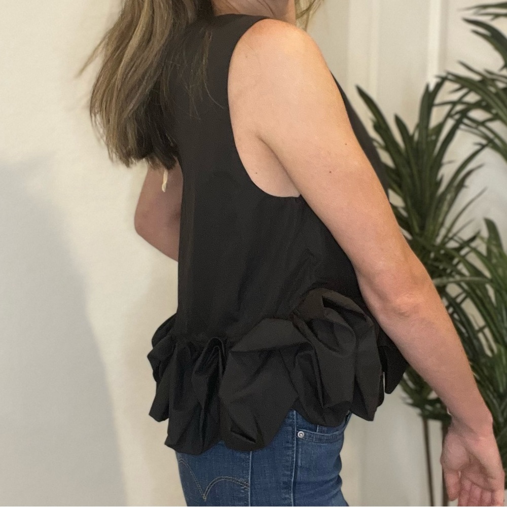 Entro Black Ruffle Hem Crop Top - Picture 8 of 15